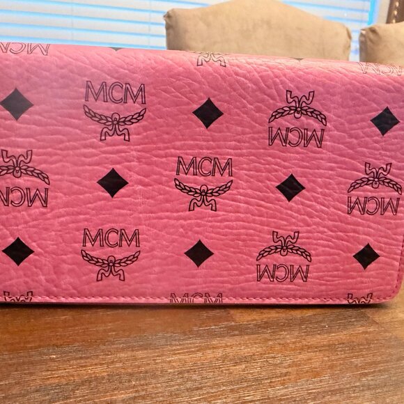 Rare Pink MCM Zip Around Studded Wallet - Picture 8 of 12